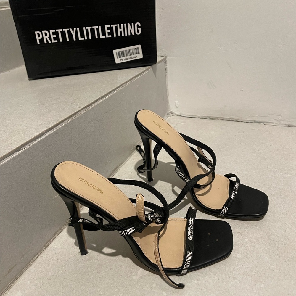 PrettyLittleThing black heels size 6